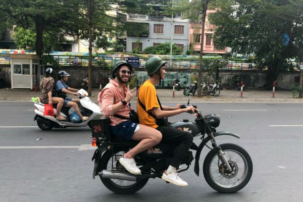 Wycieczka po Hanoi jeepem lub motocyklem Mińsk - zwiedzanie piesze (Ś, O)