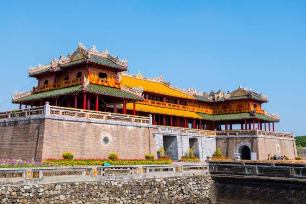 Zwiedzanie Hue i relaks w Thuy Bieu (Ś, O)