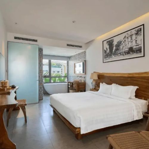 Sky Gem Central Hotel